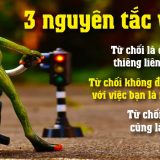 <p>Những lời mời mọc, nhờ vả, thậm chí… tỏ tình, đều có thể là cơ hội hoặc cái bẫy. Cách từ chối khéo léo mà không để lại “sẹo” cho mình lẫn người ta là gì?</p>
